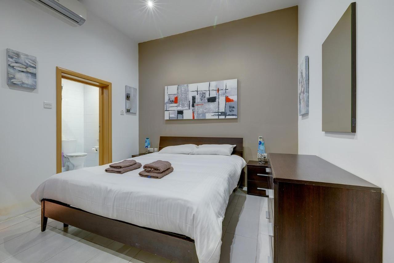 Modern 1Br Maisonette Steps From The Promenade Sliema Extérieur photo