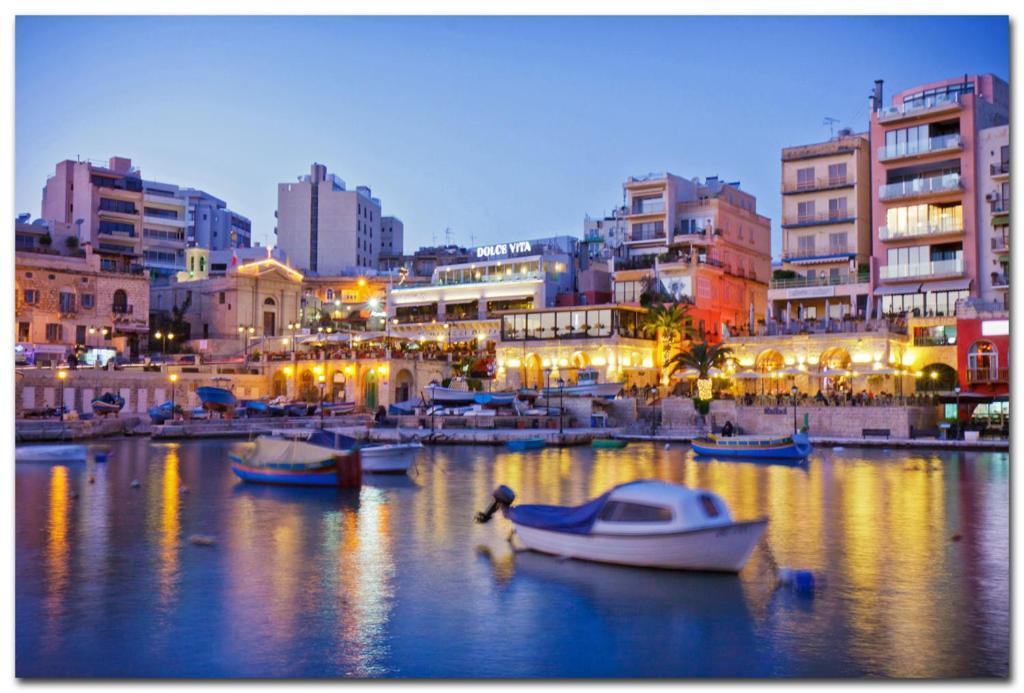 Modern 1Br Maisonette Steps From The Promenade Sliema Extérieur photo